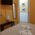My Trevi 88 Гостевой дом Рим