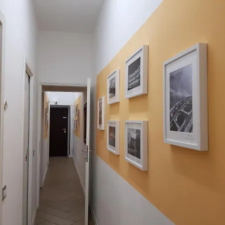 My Trevi 88 Гостевой дом Рим